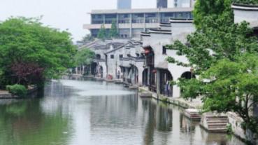济南市莱芜区凤城街道孙花园社区800余名股民喜领春节福利